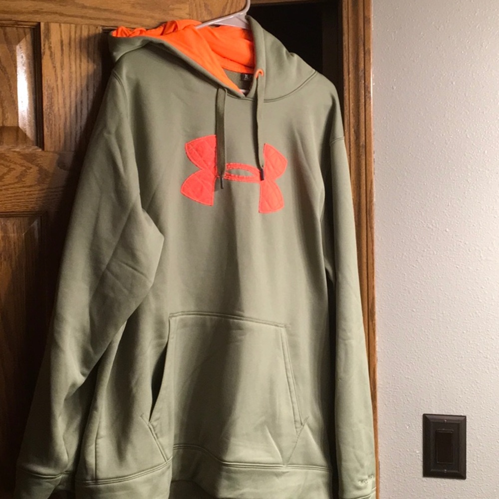 Men’s Under Armour Sweatshrt